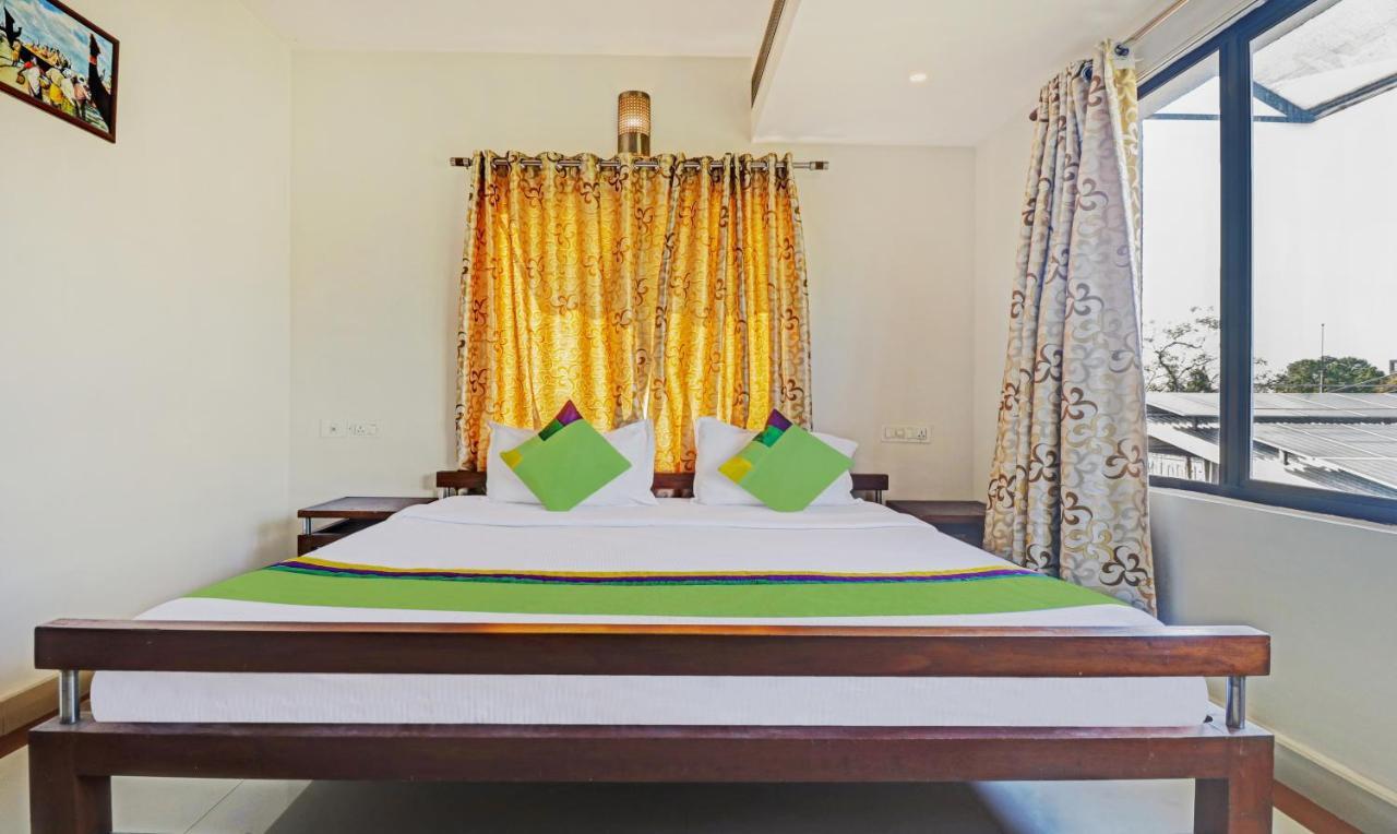 Treebo Trend Time Square Marine Drive Kochi Exterior foto