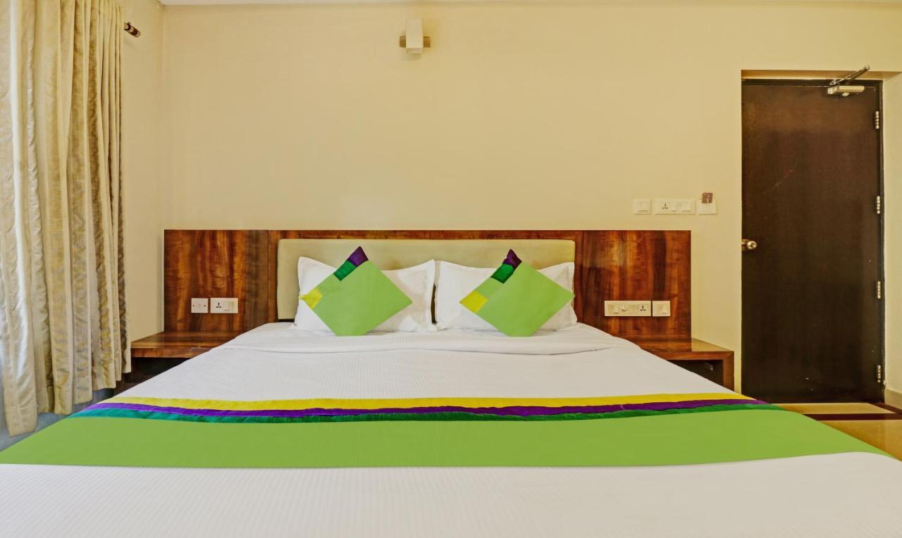 Treebo Trend Time Square Marine Drive Kochi Exterior foto